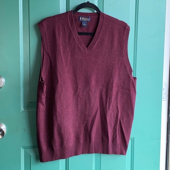 Brooks Brothers size large mens Scottish lambs wool sweater vest - Picture 1 of 4